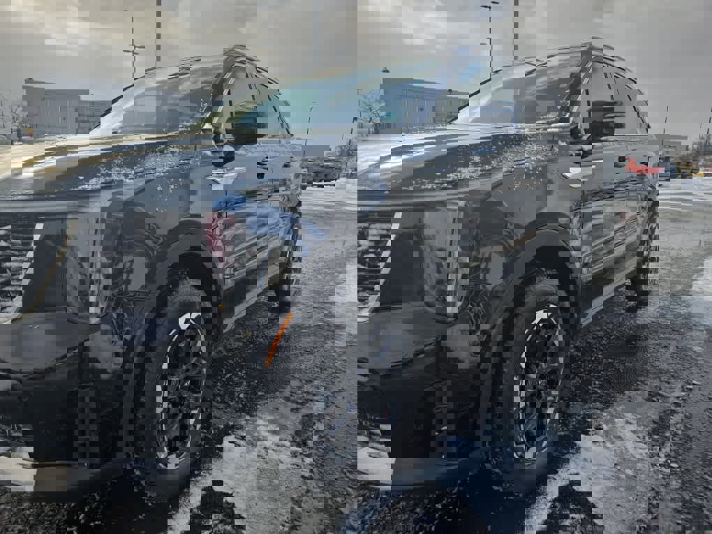 Used 2024 Kia Sorento S image 5