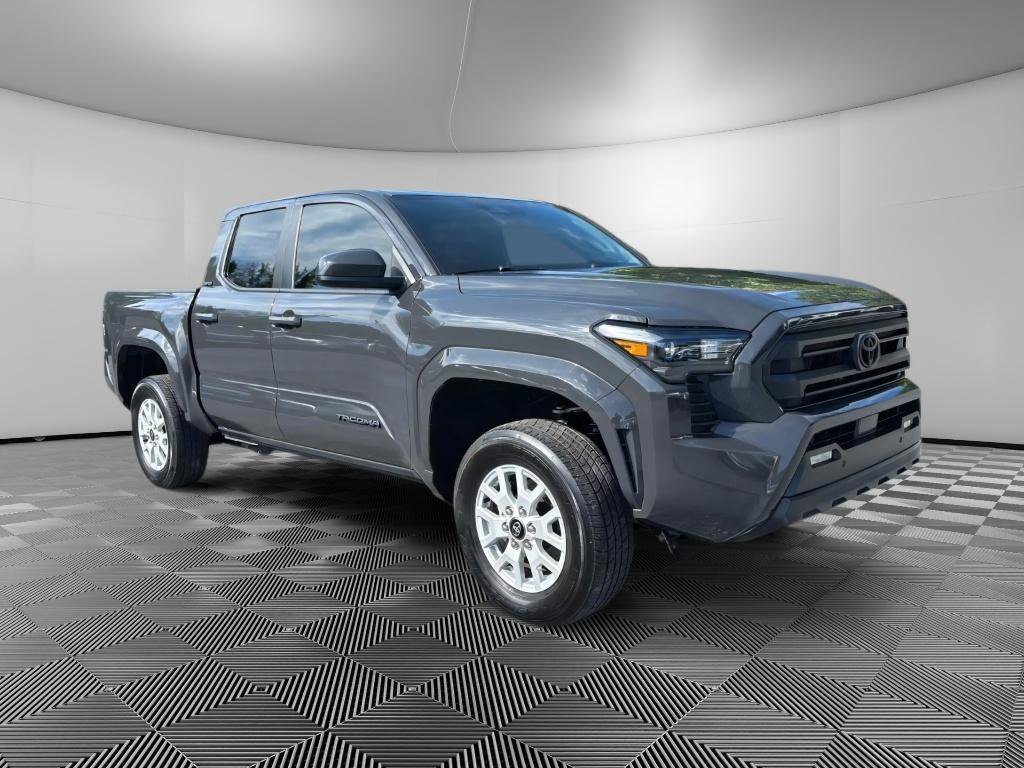 Used 2024 Toyota Tacoma SR5 AWD/4WD image 2
