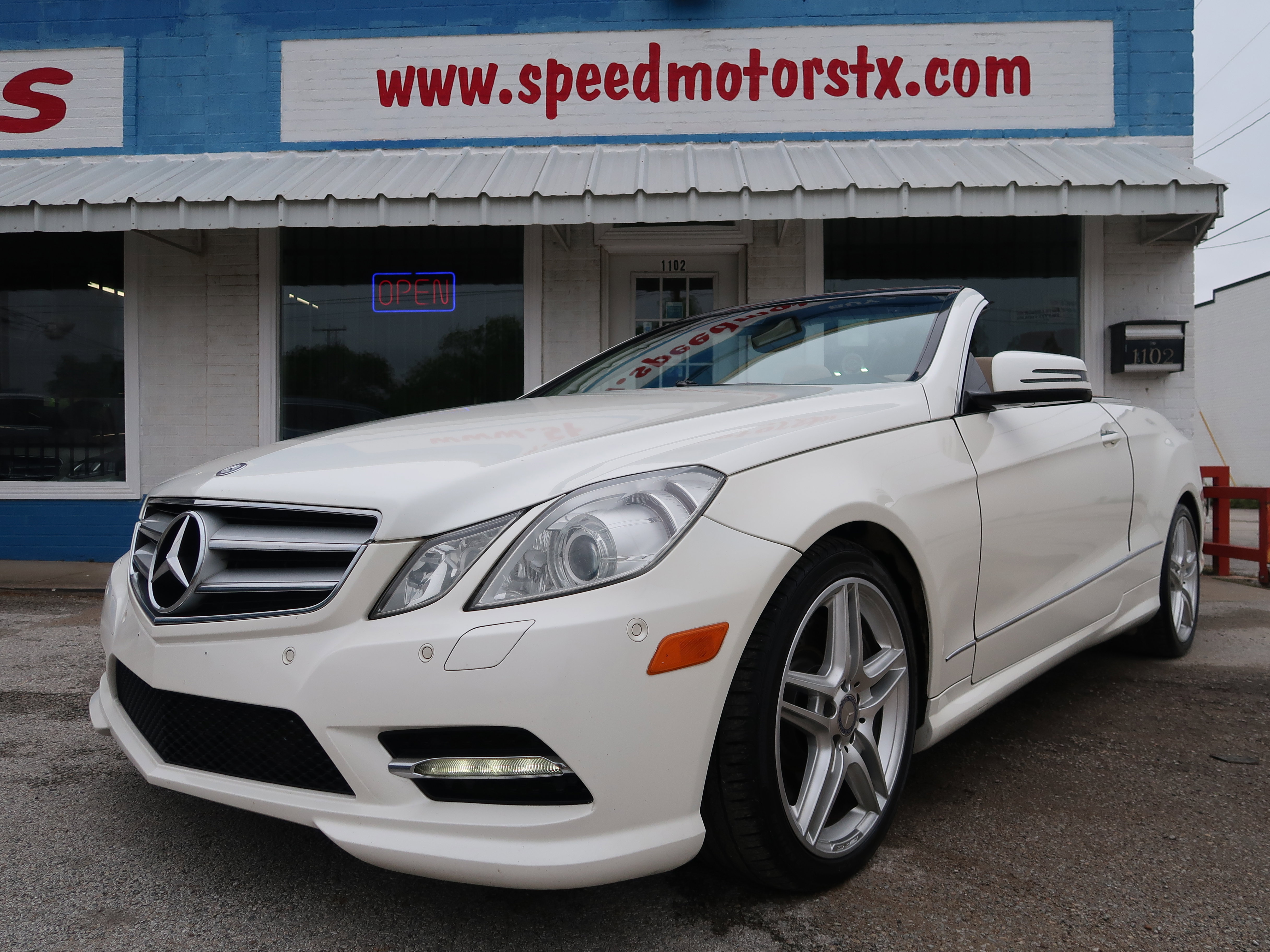 Used 2013 Mercedes-Benz E 550 Cabriolet image 5