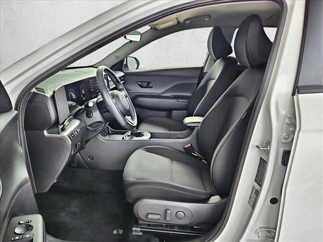 Used 2025 Hyundai Kona SEL FWD image 15