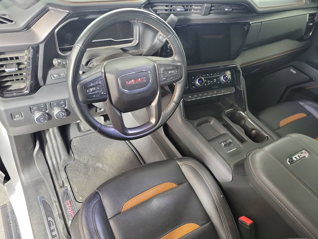 Used 2024 GMC Sierra 2500 AT4 w/ AT4 Premium Plus Package AWD/4WD image 11