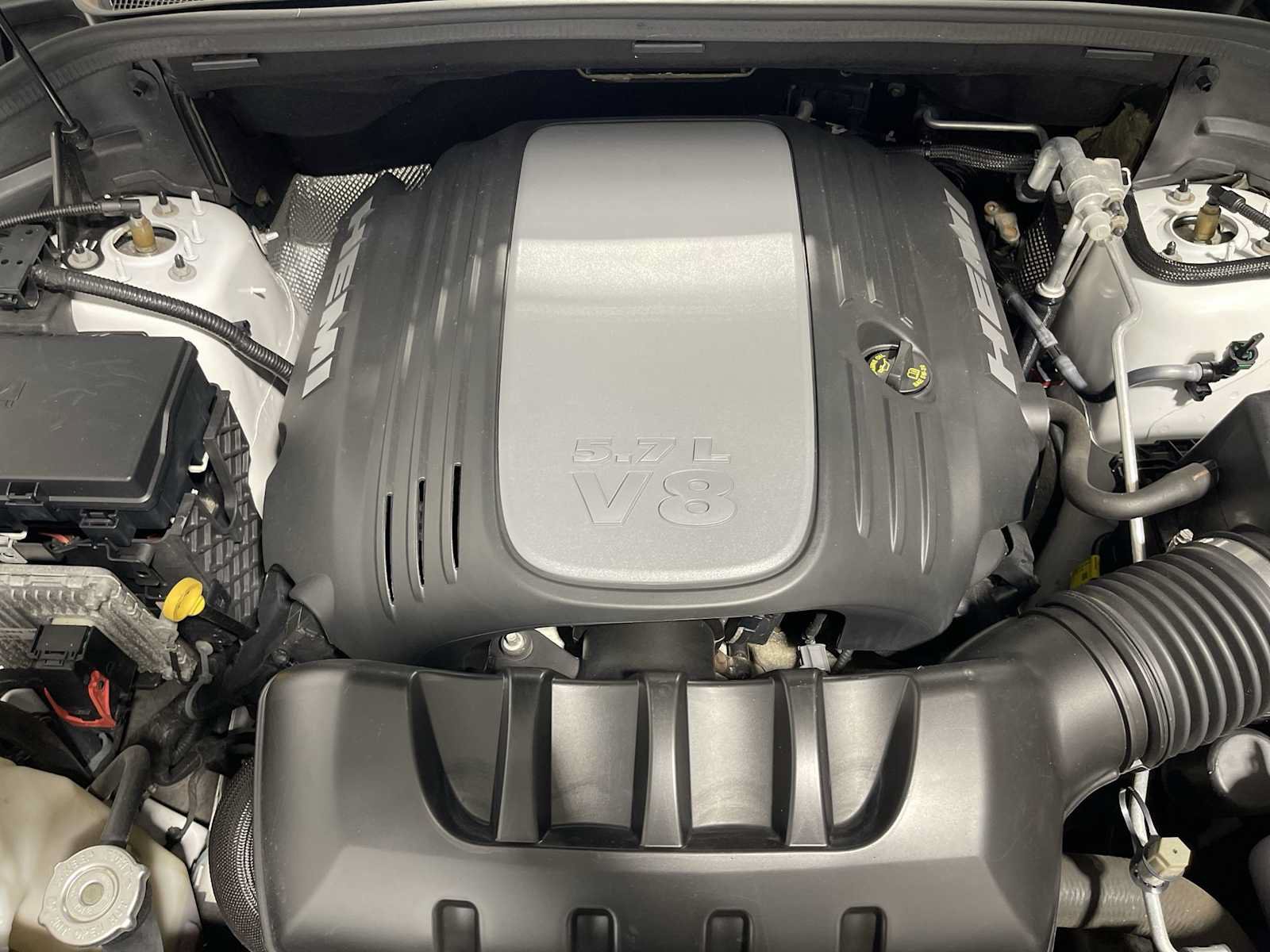 Used 2017 Jeep Grand Cherokee Overland AWD/4WD image 9