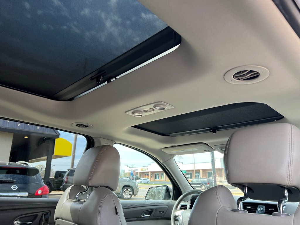 Used 2016 GMC Acadia SLT w/ Open Road Package FWD image 22