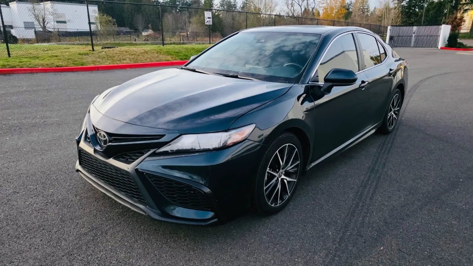 Used 2021 Toyota Camry SE