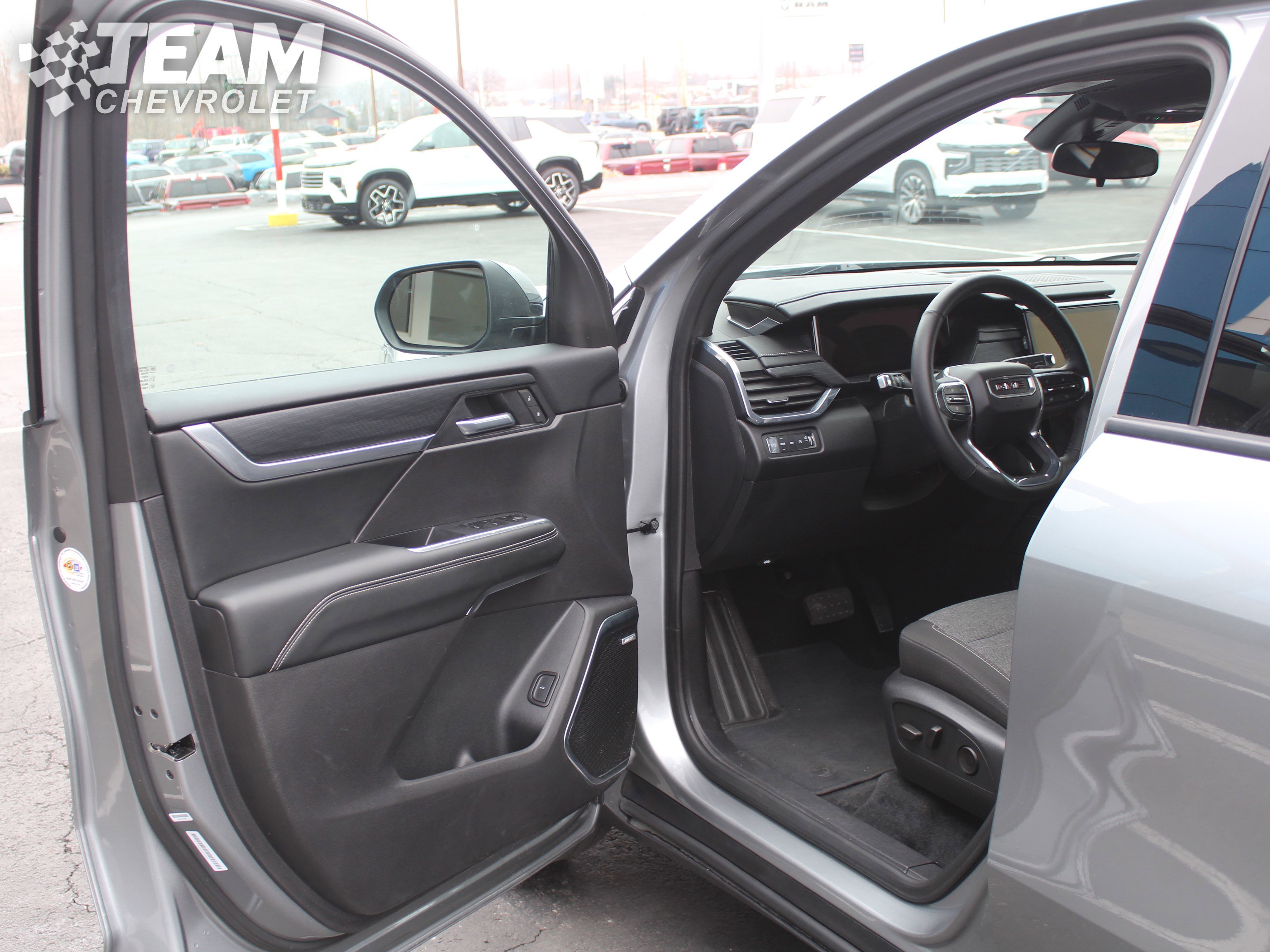 Certified 2025 GMC Acadia Elevation image 10