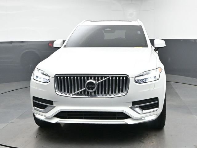 Used 2024 Volvo XC90 B6 Plus w/ Protection Package Premier AWD/4WD image 3