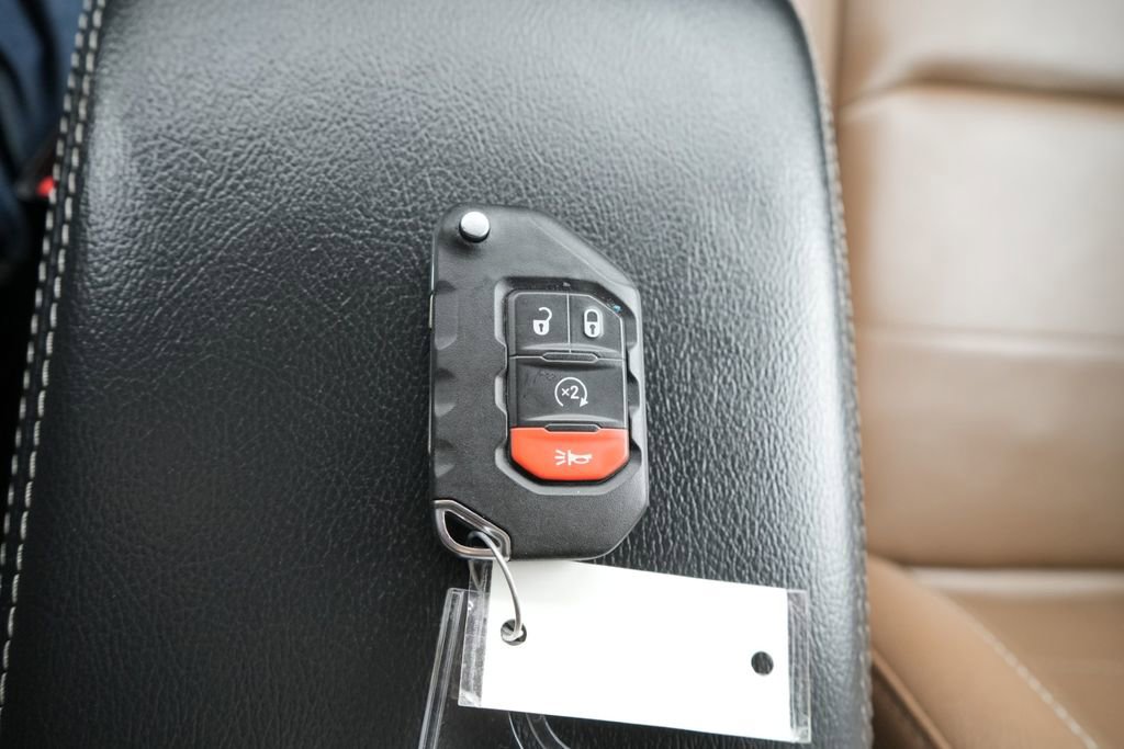 Used 2023 Jeep Wrangler Unlimited Sahara w/ Cold Weather Group image 36