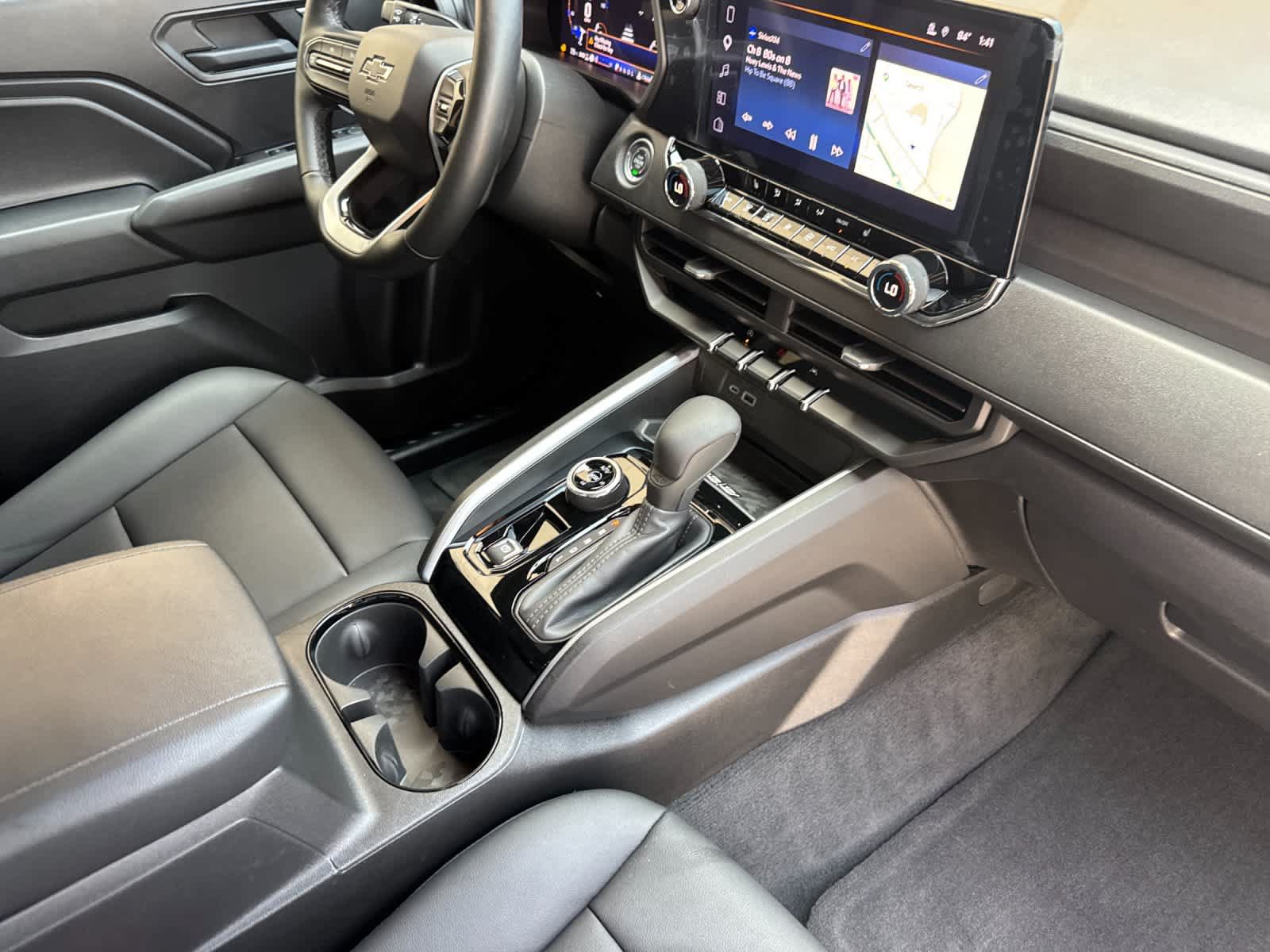 Used 2025 Chevrolet Colorado Trail Boss AWD/4WD image 15