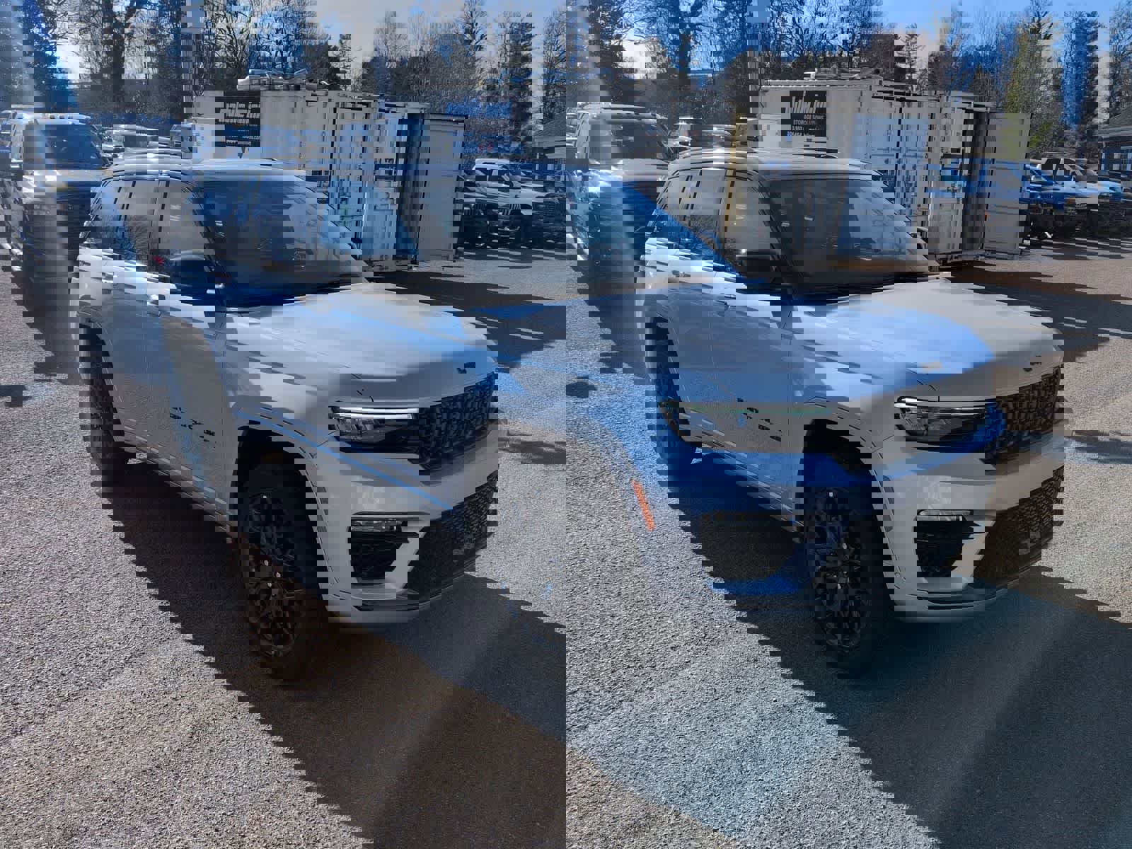 New 2025 Jeep Grand Cherokee Summit w/ Obsidian Package image 2