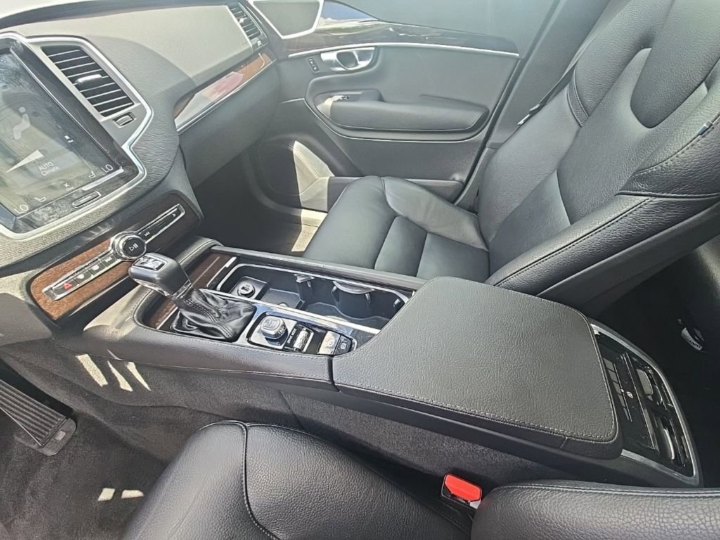 Used 2019 Volvo XC90 T5 Momentum w/ Advanced Package FWD image 27
