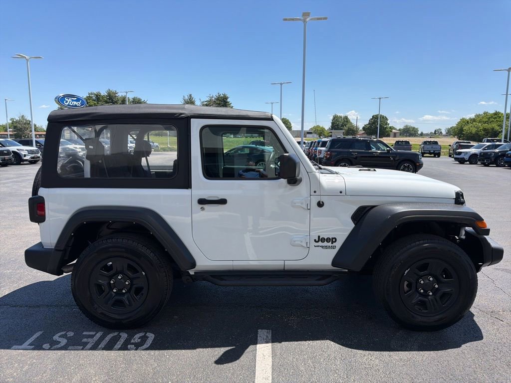Used 2021 Jeep Wrangler Sport AWD/4WD image 6