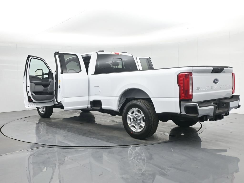 New 2026 Ford F350 XLT image 33