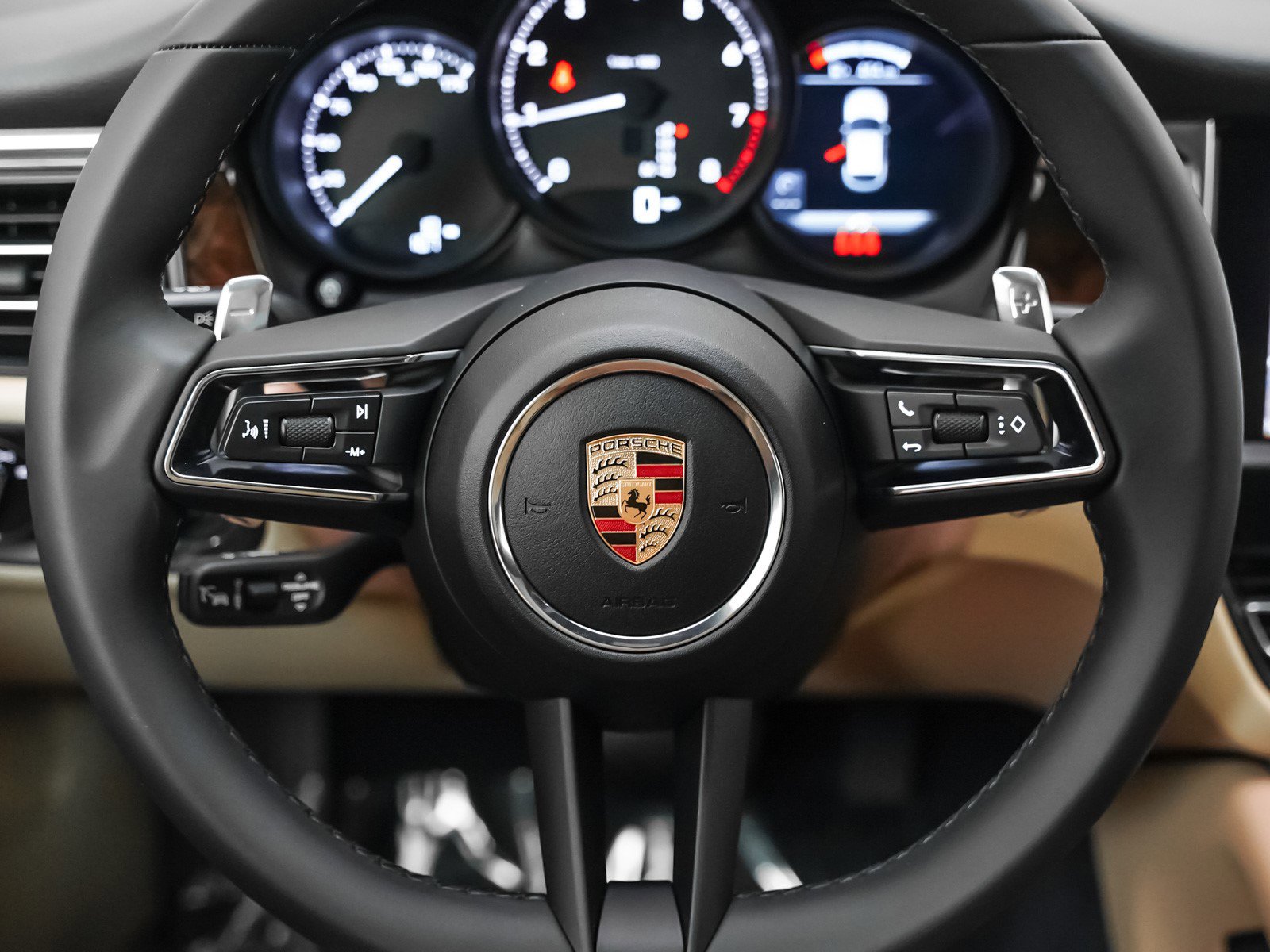 New 2026 Porsche Macan image 17