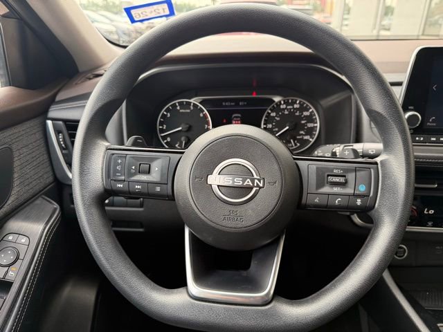 Certified 2023 Nissan Rogue SV FWD image 12