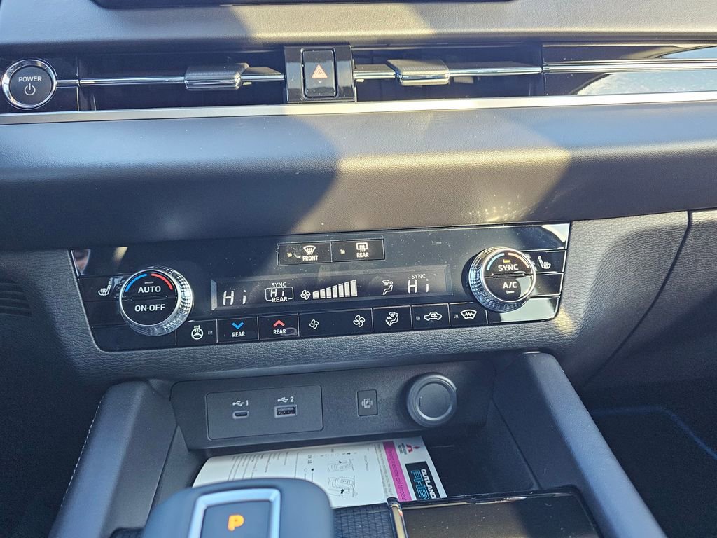 New 2025 Mitsubishi Outlander SEL Black Edition image 21