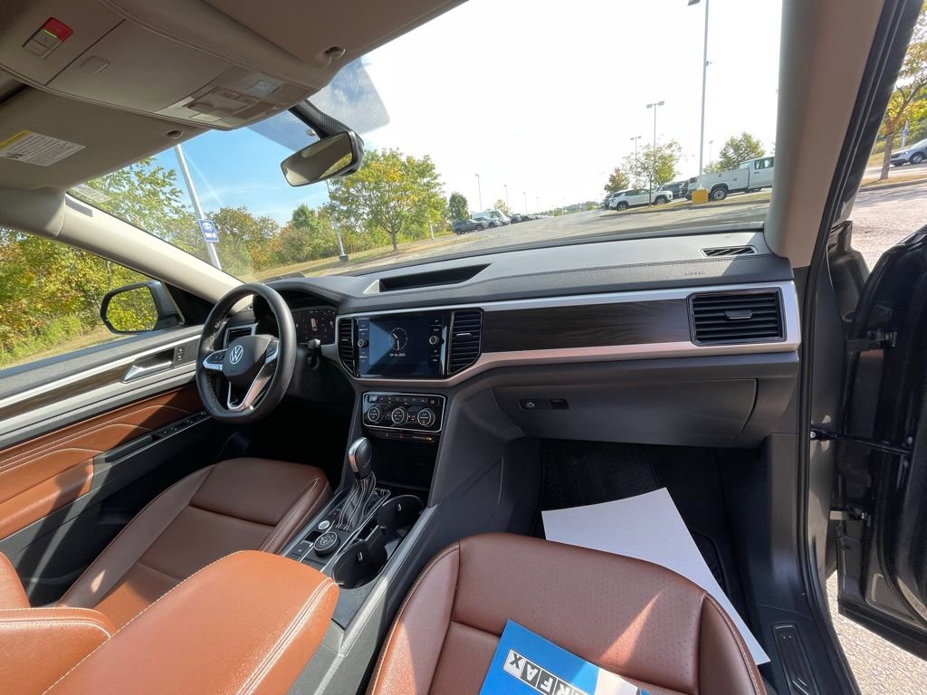 Used 2023 Volkswagen Atlas SE image 10