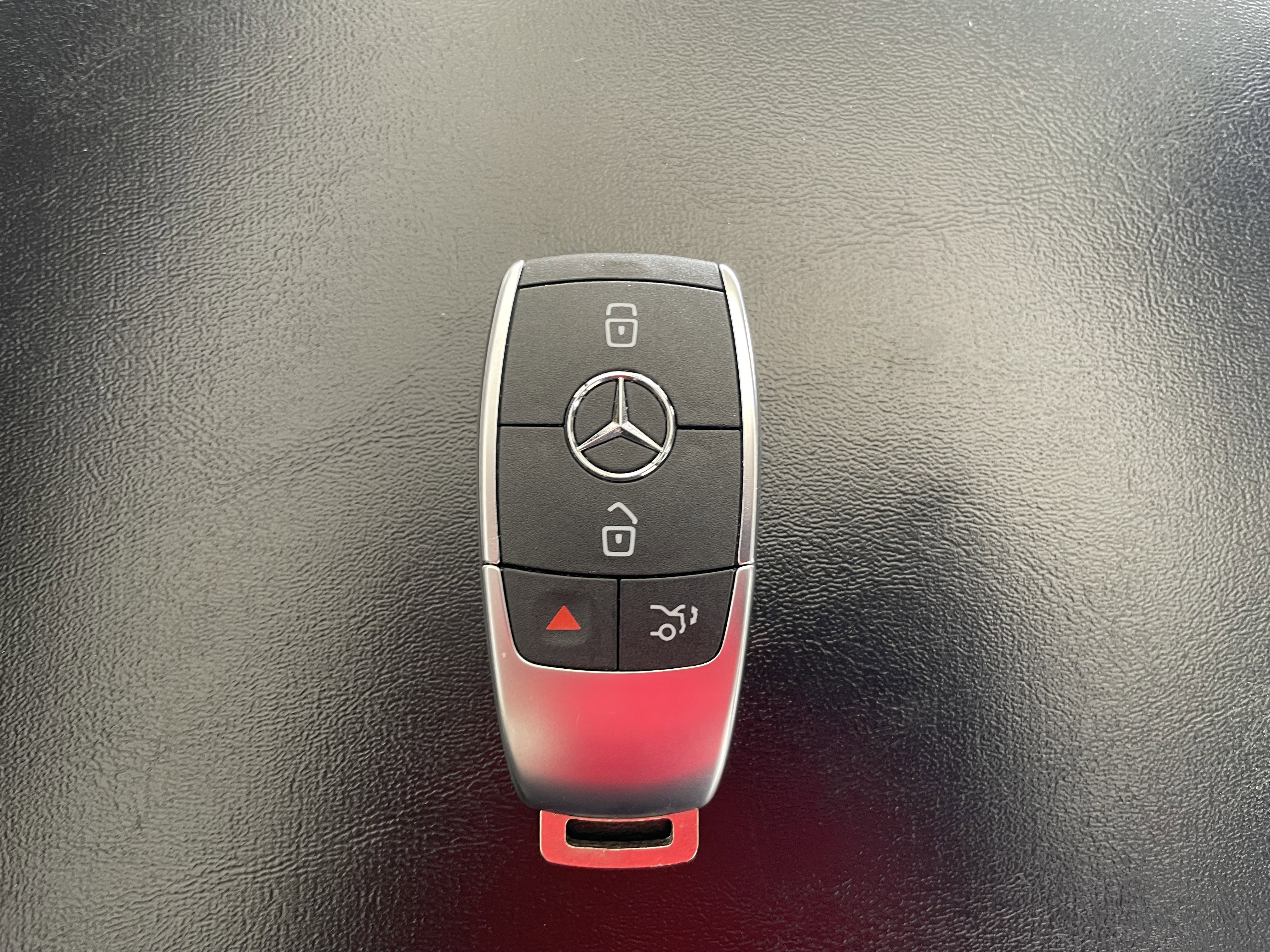 Used 2024 Mercedes-Benz GLE 350 4MATIC image 23