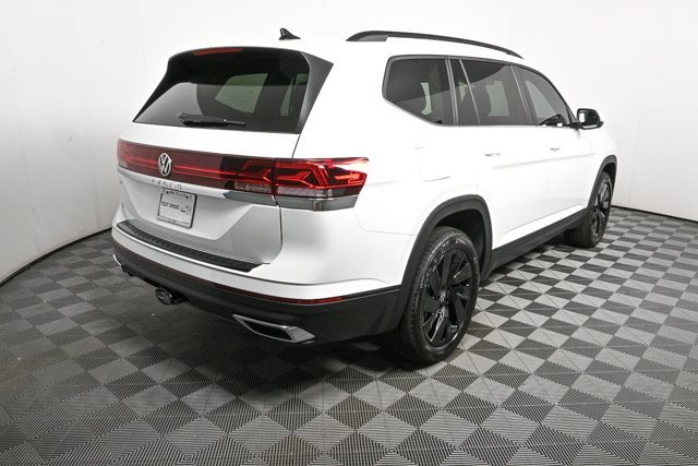 New 2026 Volkswagen Atlas SE image 3