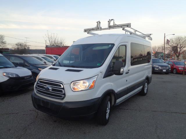 Used 2019 Ford Transit 150 XLT image 2
