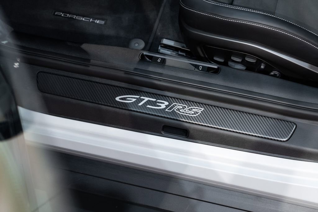 Used 2025 Porsche 911 GT3 RS RWD image 23