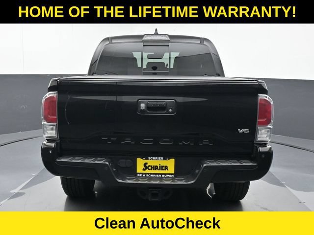 Used 2021 Toyota Tacoma TRD Sport w/ TRD Premium Sport Package AWD/4WD image 5