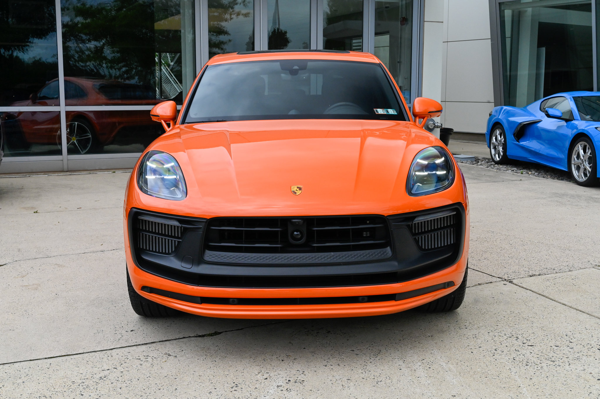 Used 2023 Porsche Macan GTS AWD/4WD image 2