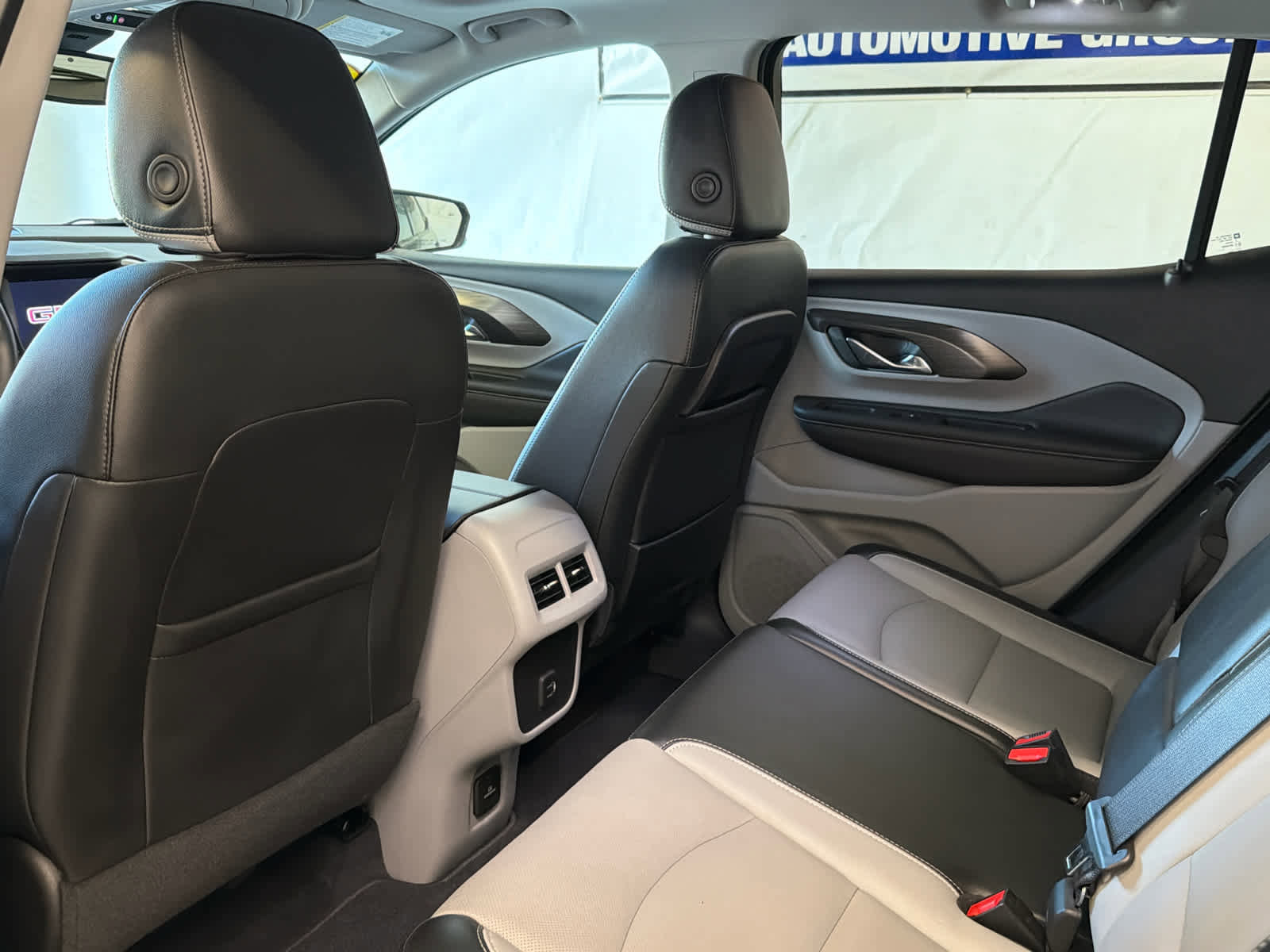 Used 2023 GMC Terrain SLT w/ LPO, 'HIT The Road' Package image 19