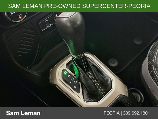 Used 2016 Jeep Renegade Limited FWD image 17