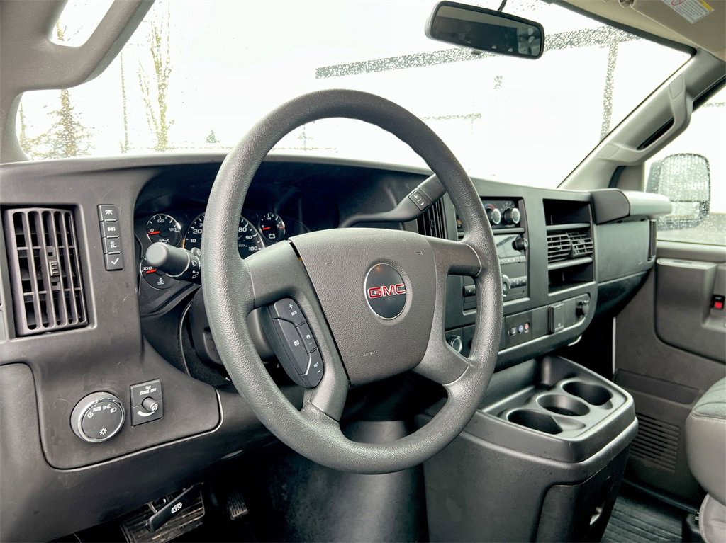 Used 2022 GMC Savana 2500 w/ Driver Convenience Package image 10