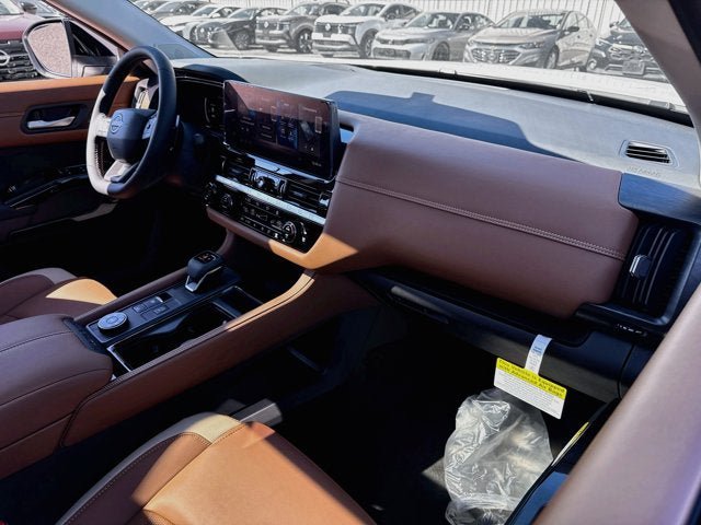 New 2026 Nissan Pathfinder Platinum AWD/4WD image 26
