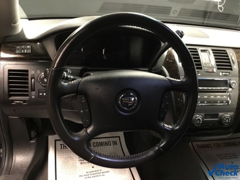 Used 2011 Cadillac DTS Limousine image 41