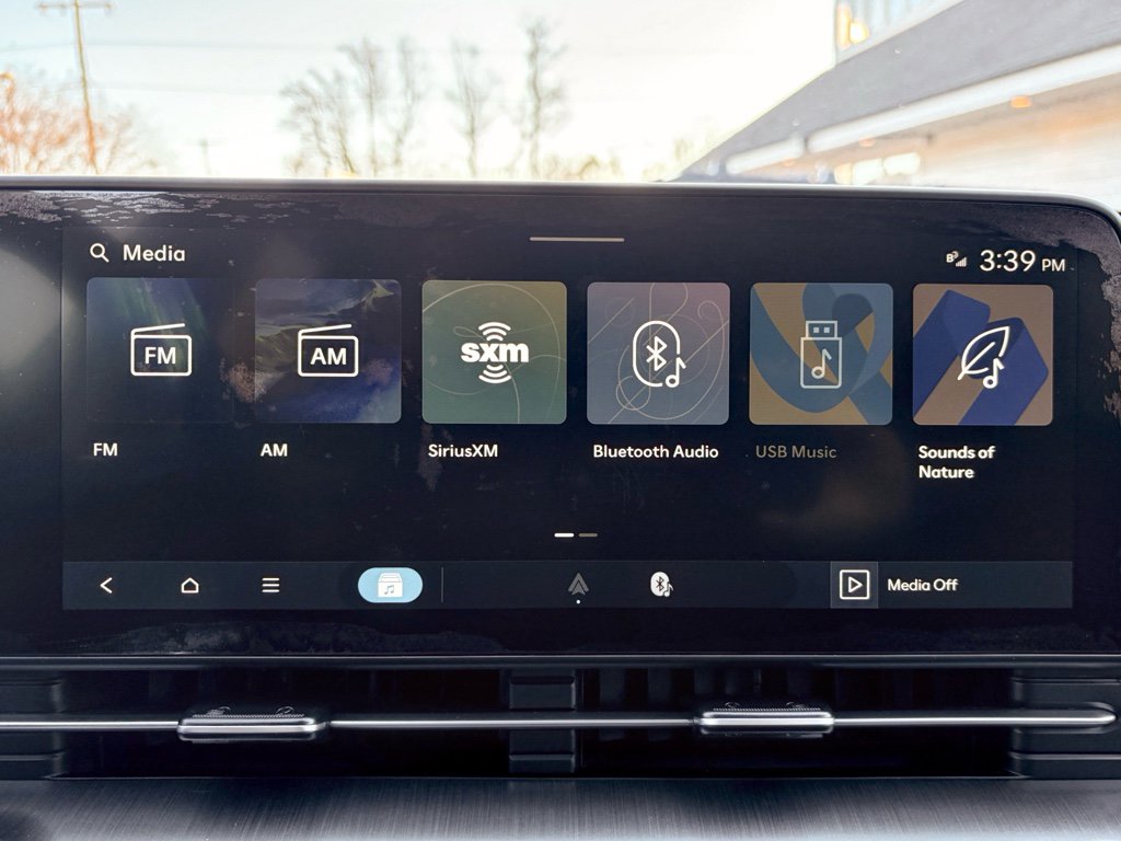 Used 2024 Hyundai Kona SEL image 13