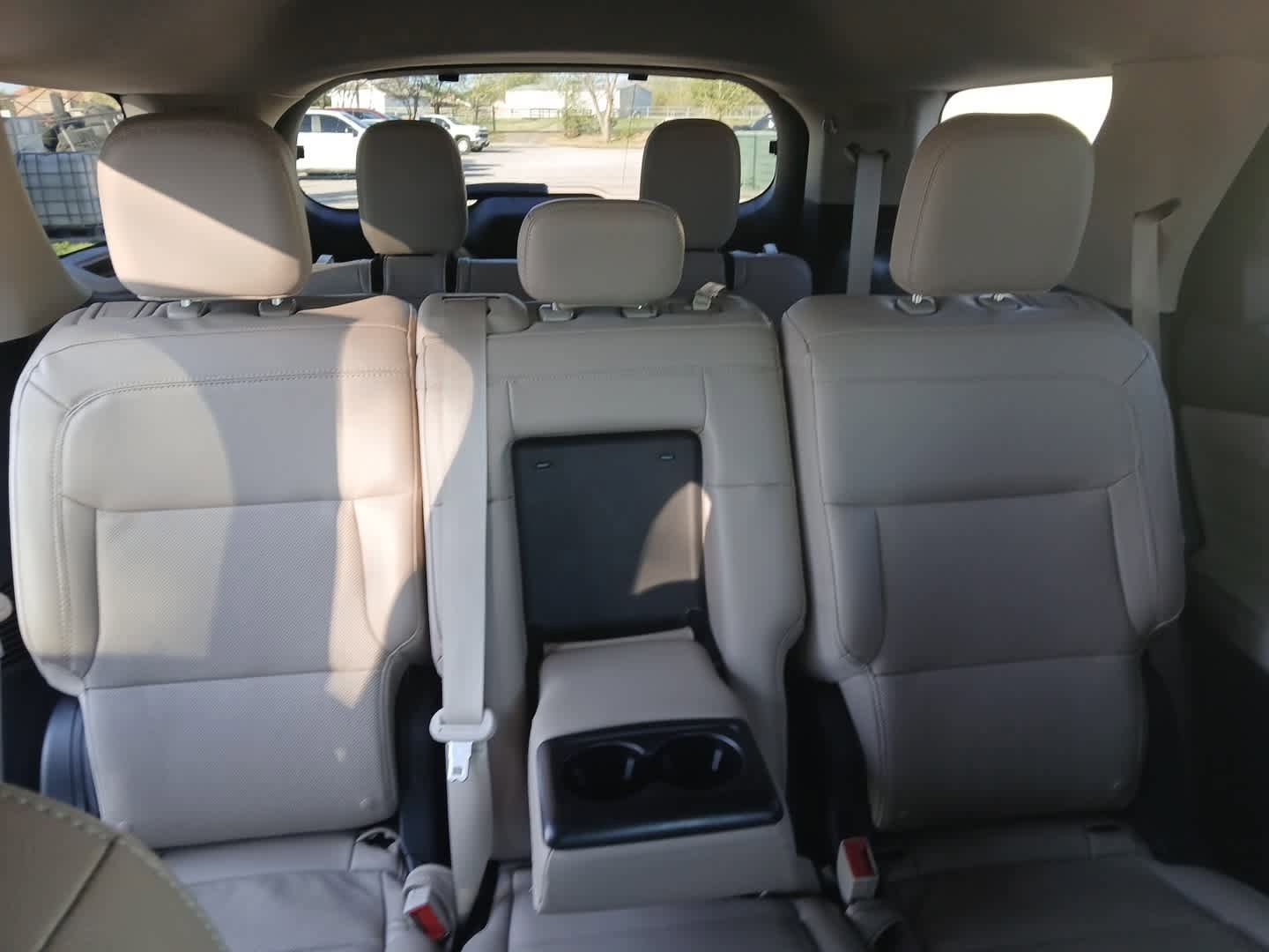 Used 2023 Ford Explorer Limited AWD/4WD image 54
