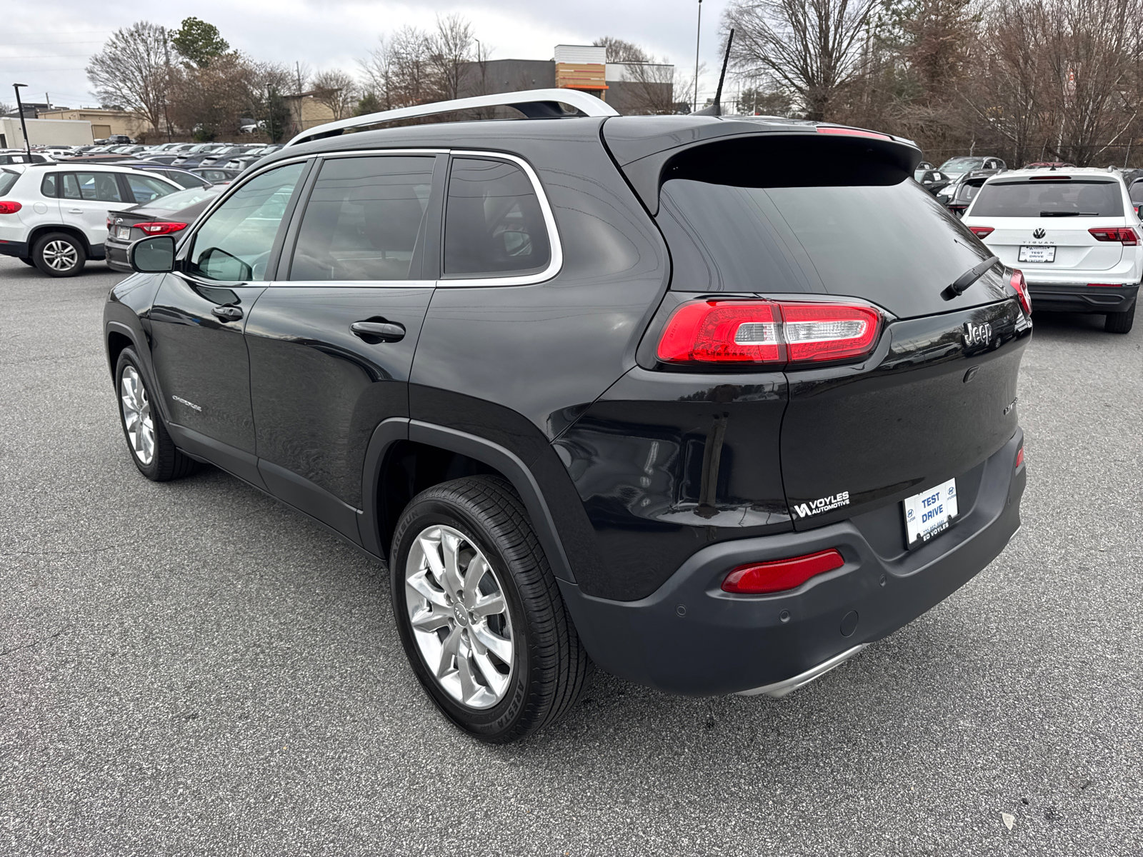 Used 2016 Jeep Cherokee Limited w/ Technology Group image 5