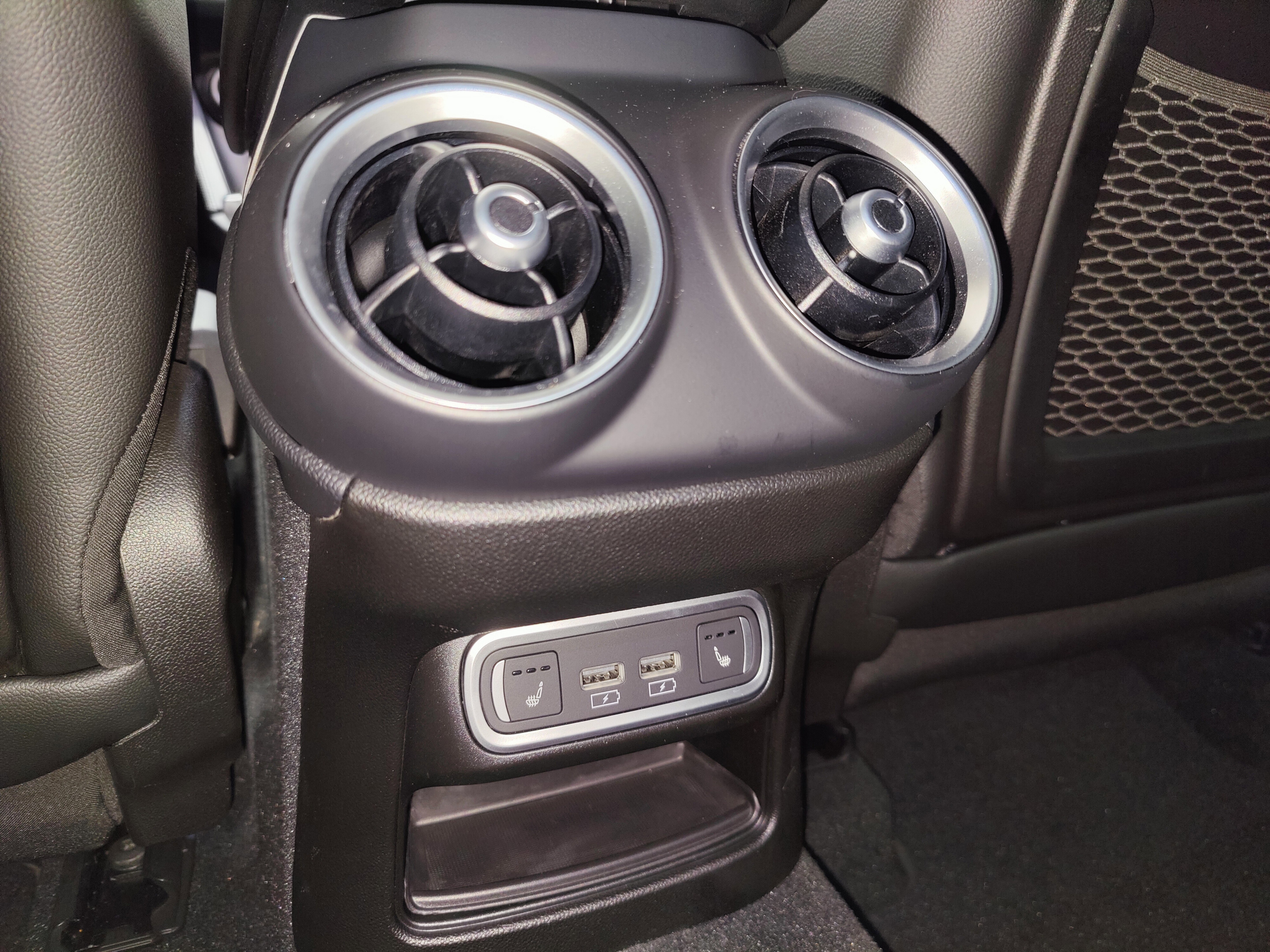 Used 2024 Alfa Romeo Stelvio Sprint image 28