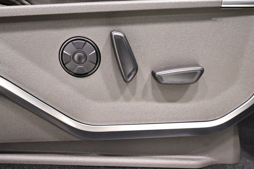 New 2026 Ford F350 Platinum w/ Platinum Plus Package image 17