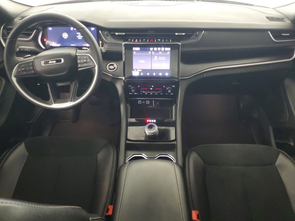 Used 2024 Jeep Grand Cherokee L Altitude image 13