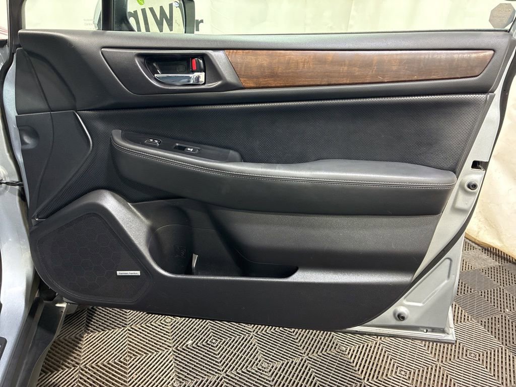 Used 2015 Subaru Outback 2.5i Limited image 11