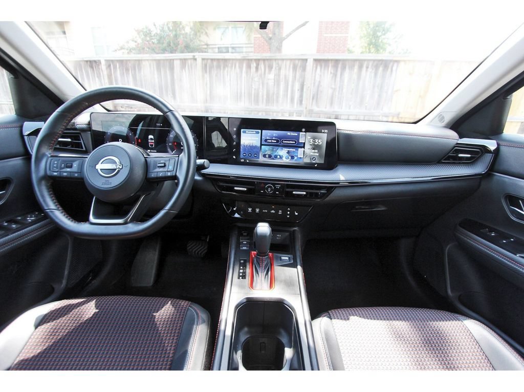 Used 2025 Nissan Kicks SR w/ SR Premium Package AWD/4WD image 10