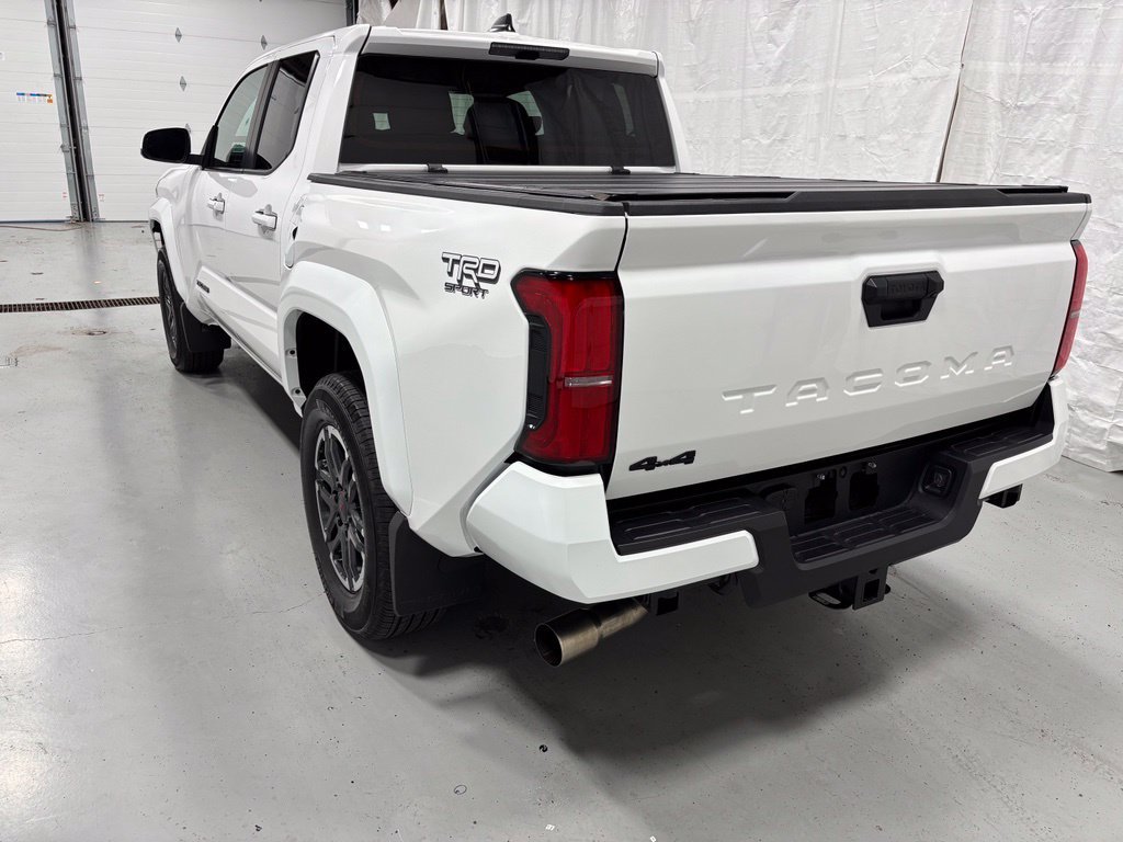 Used 2026 Toyota Tacoma TRD Sport AWD/4WD image 5