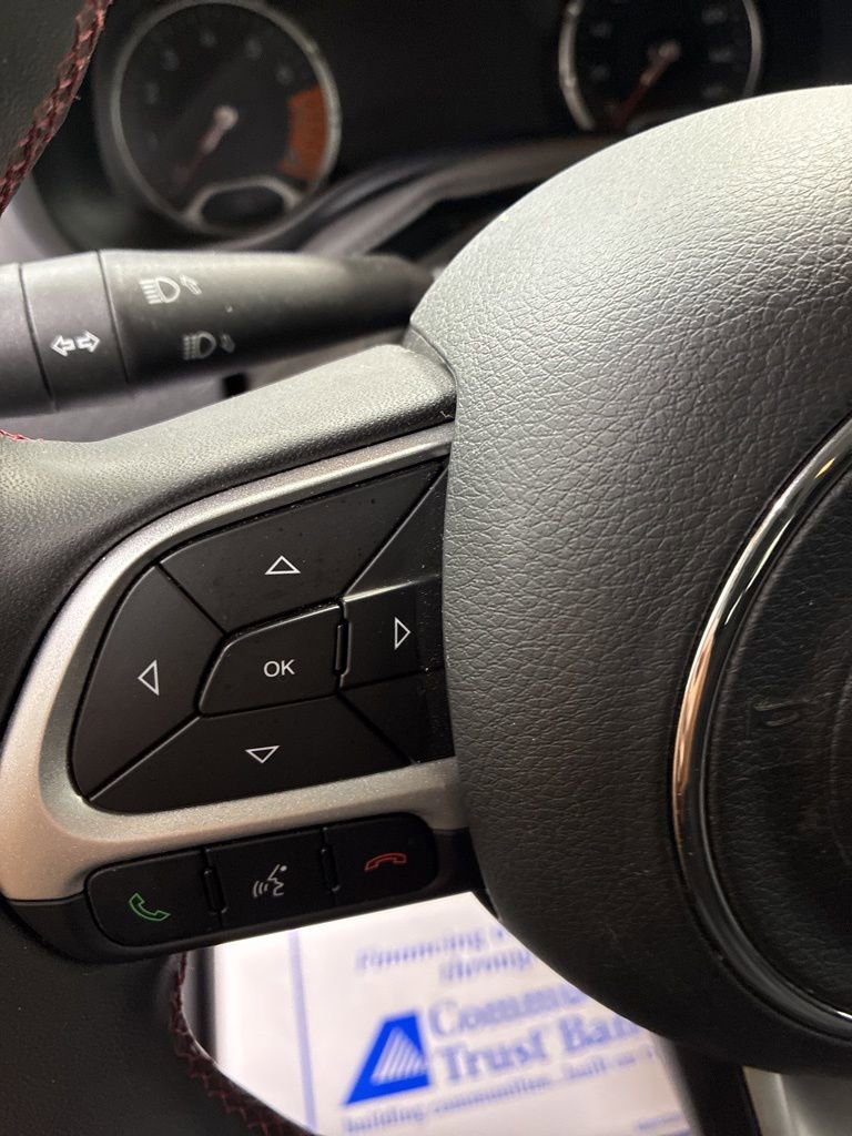 Used 2023 Jeep Renegade Trailhawk w/ Trailer Tow Group image 13