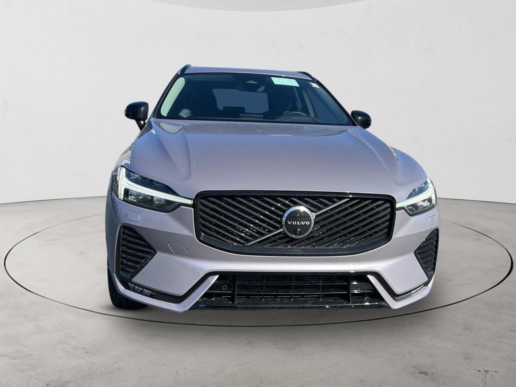 New 2026 Volvo XC60 B5 Plus w/ Protection Package Premier AWD/4WD image 8