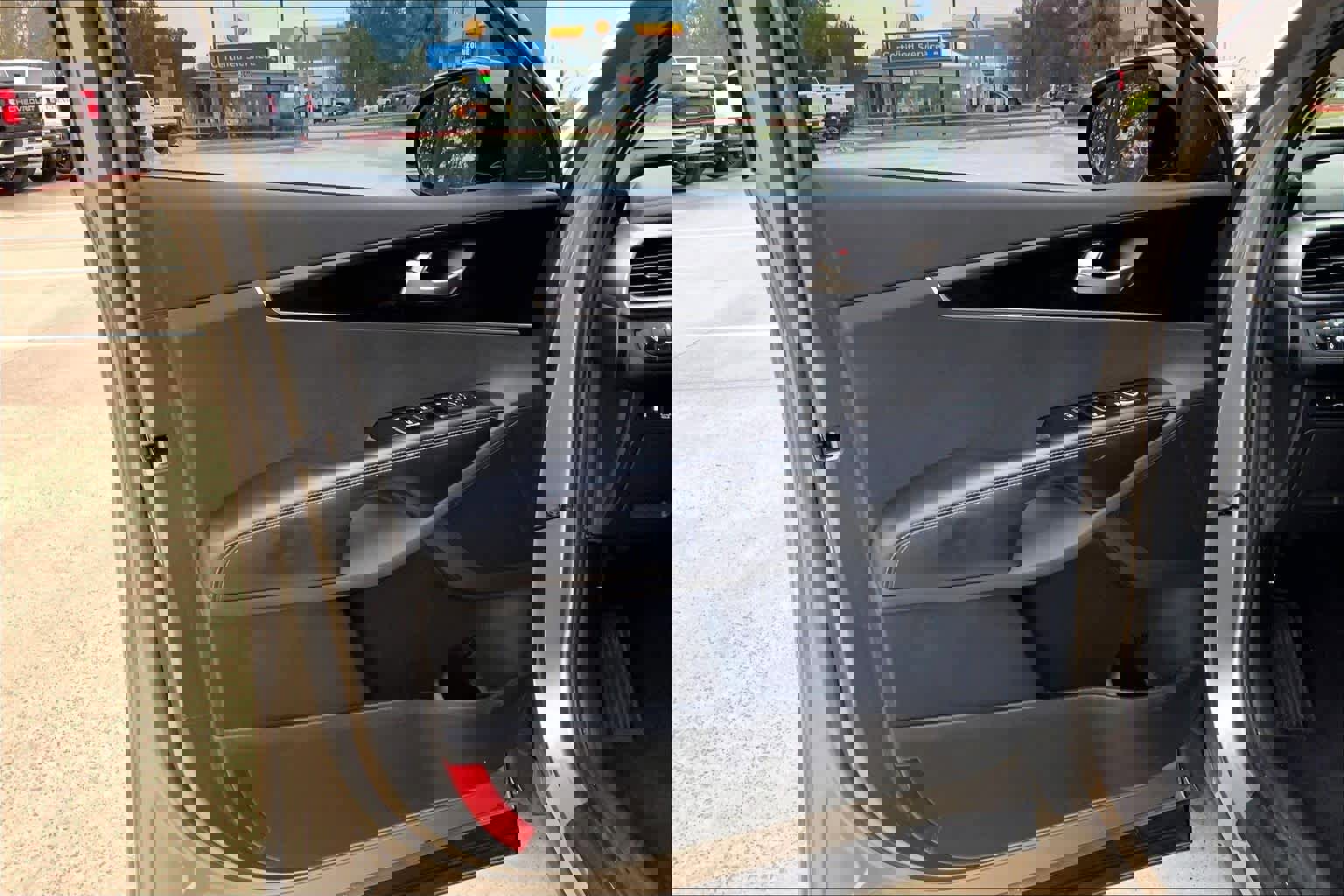 Used 2019 Kia Sorento EX image 21