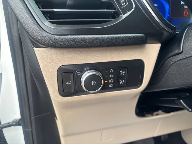 Used 2020 Ford Escape Titanium AWD/4WD image 17