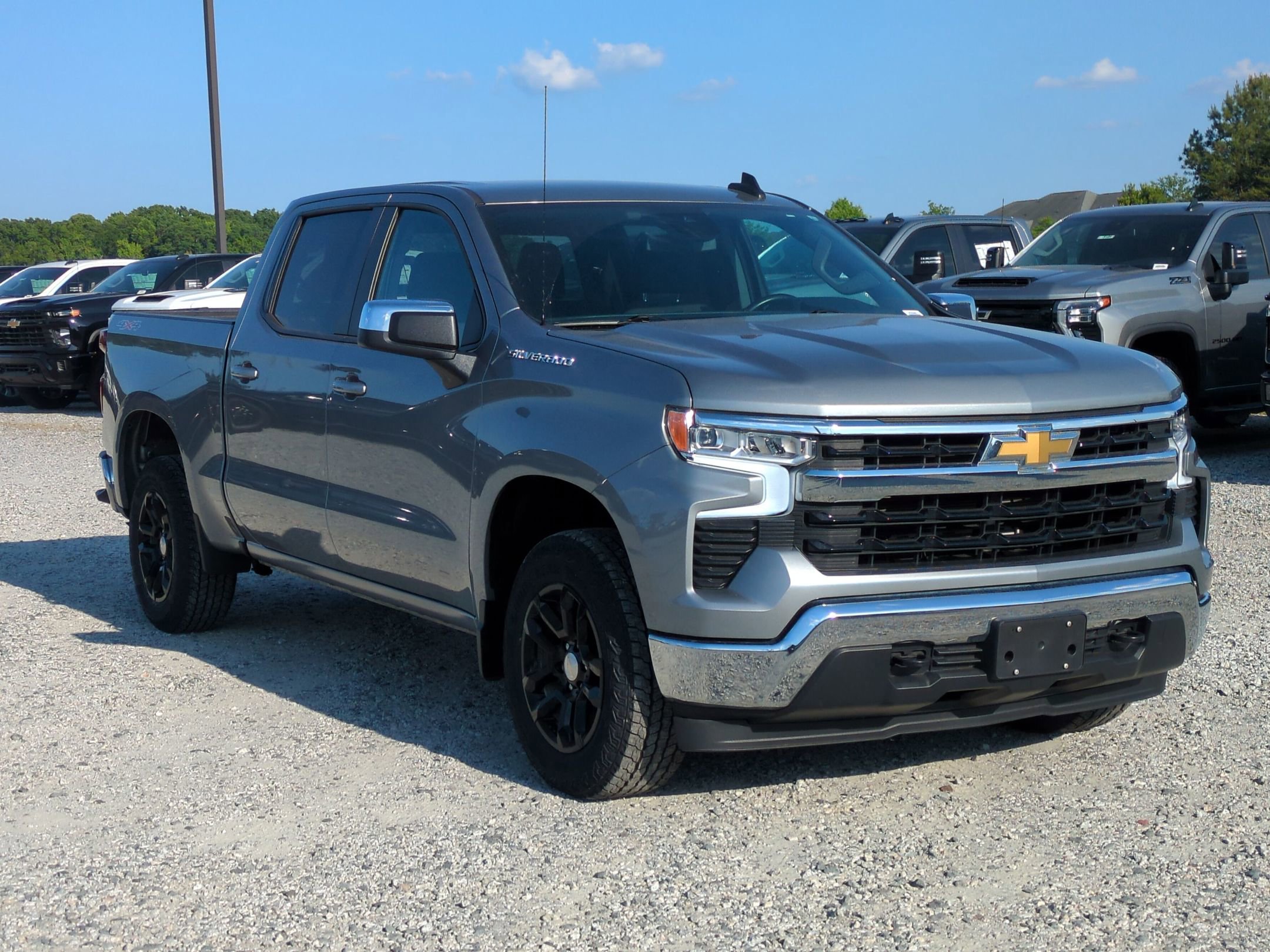 Certified 2023 Chevrolet Silverado 1500 LT AWD/4WD image 2