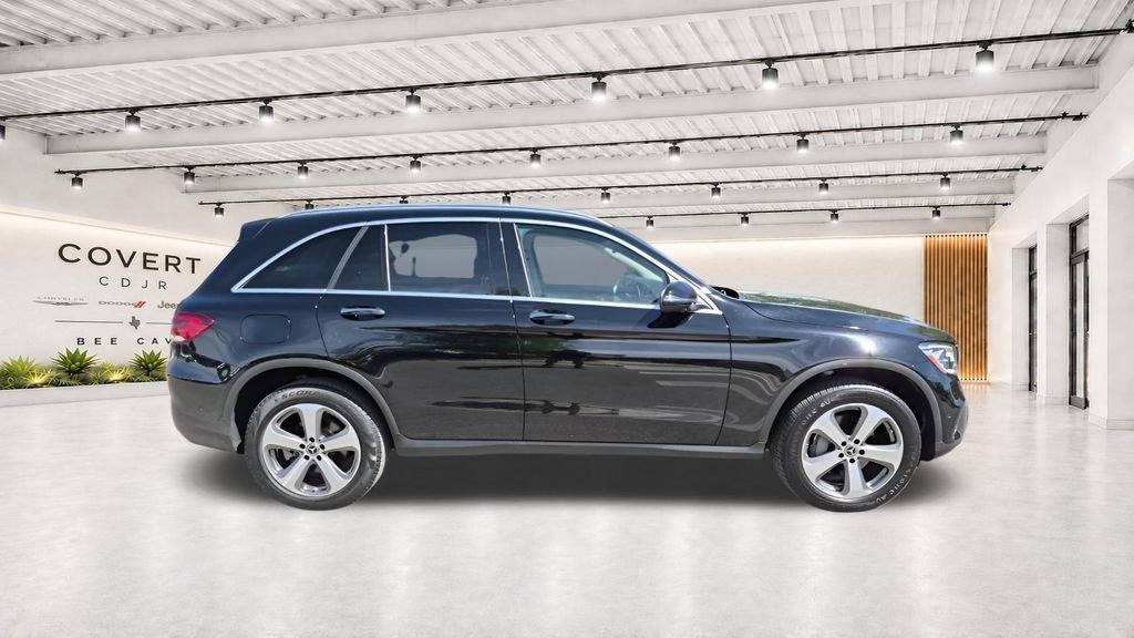Used 2022 Mercedes-Benz GLC 300 4MATIC w/ Driver Assistance Package image 14