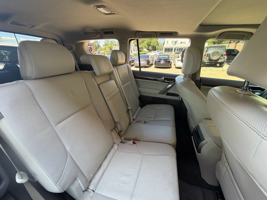 Used 2012 Lexus GX 460 AWD/4WD image 23