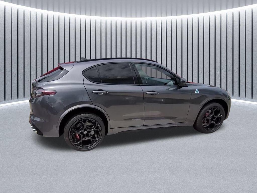 Used 2024 Alfa Romeo Stelvio Quadrifoglio AWD/4WD image 14
