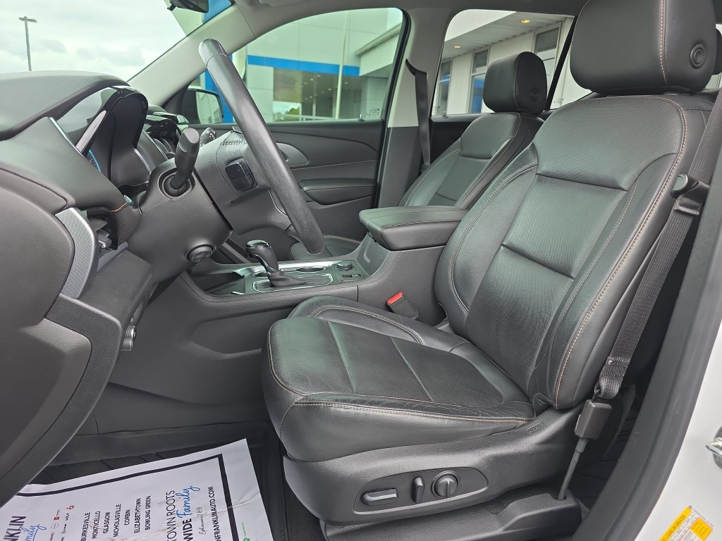 Used 2020 Chevrolet Traverse Premier w/ Redline Edition FWD image 12