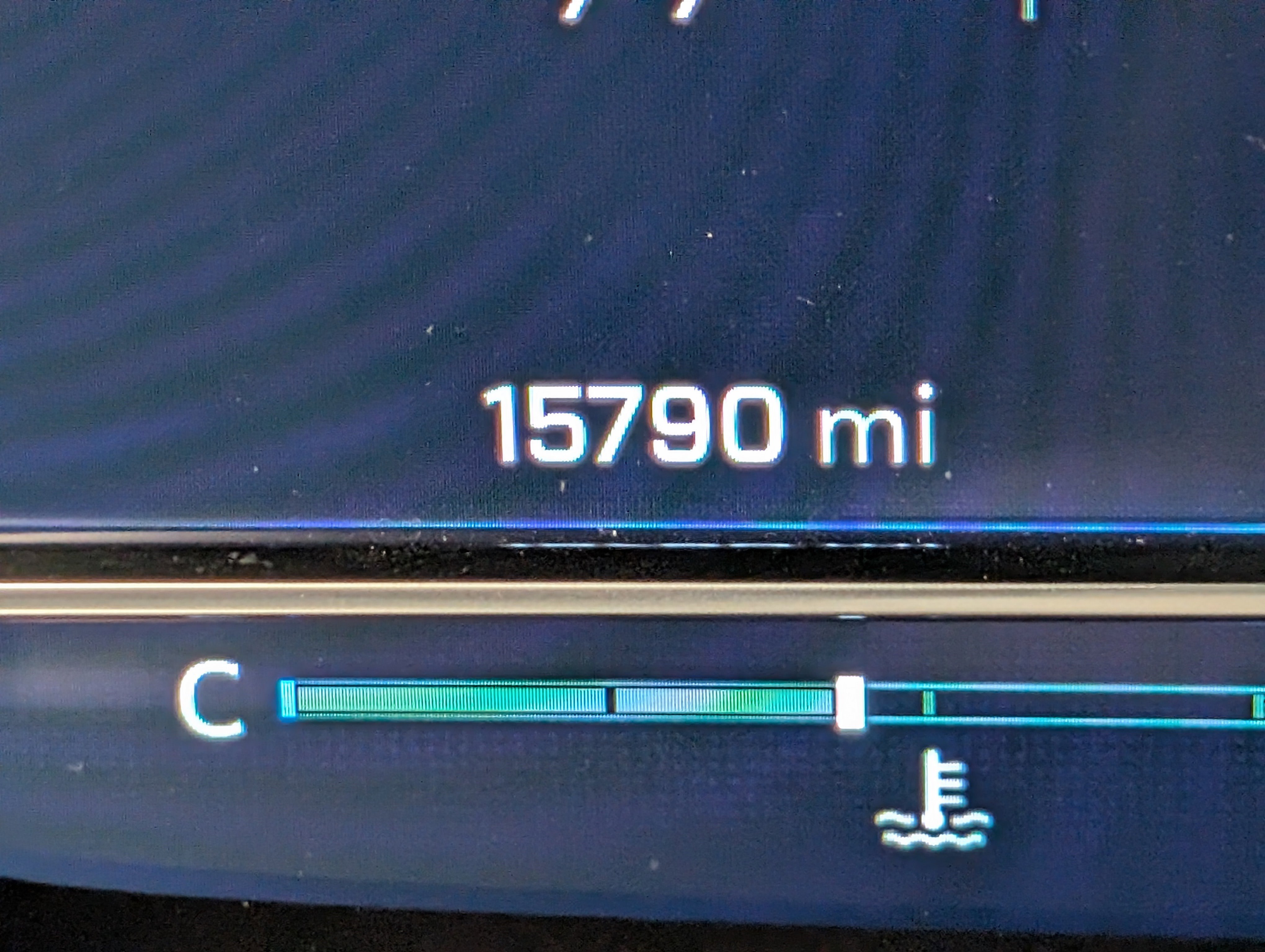 Used 2024 Chevrolet Tahoe Z71 w/ Z71 Off-Road Package AWD/4WD image 26